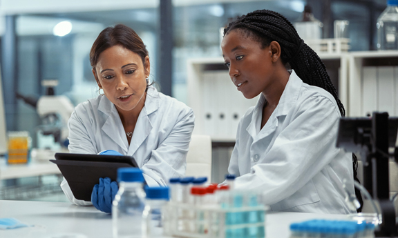 women in laboratory